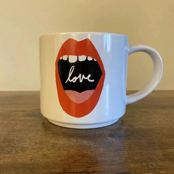 room essentials red lips (love) coffee/tea/ latte mug - Picture 1 of 6